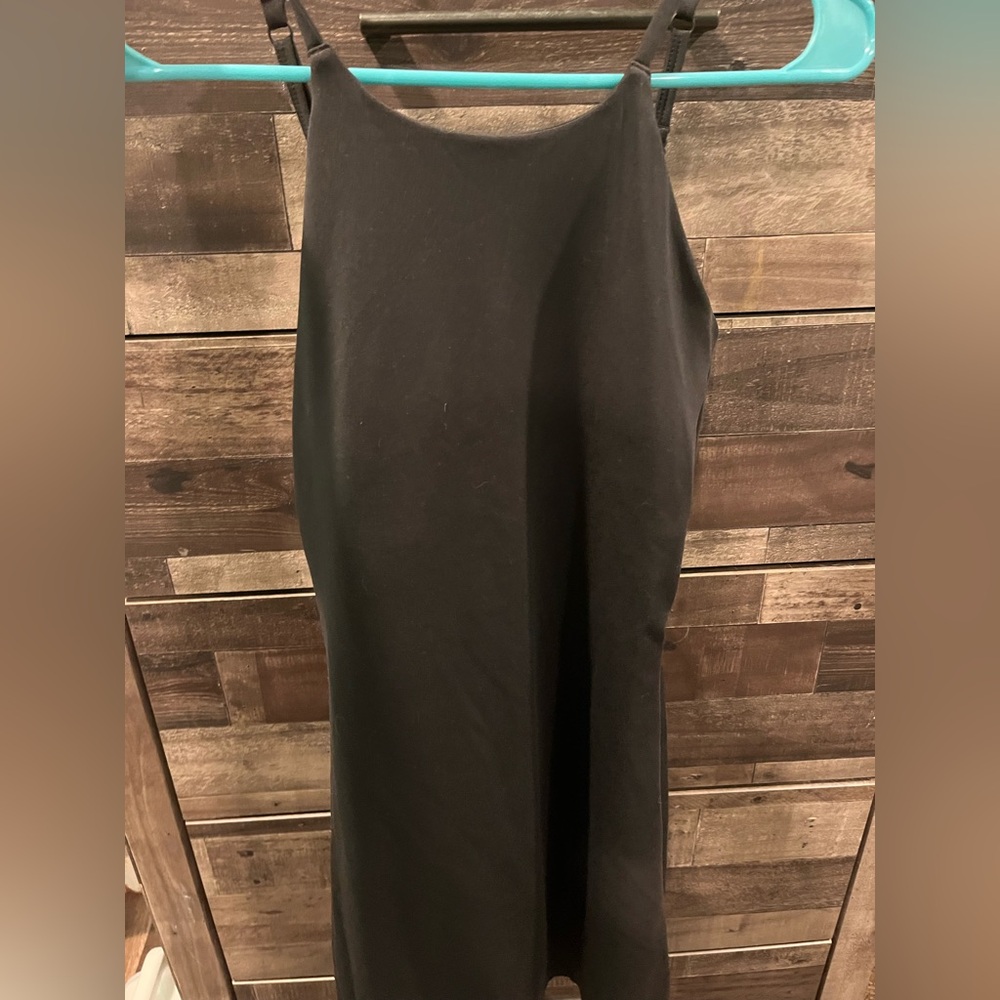 Black Sleeveless Dress